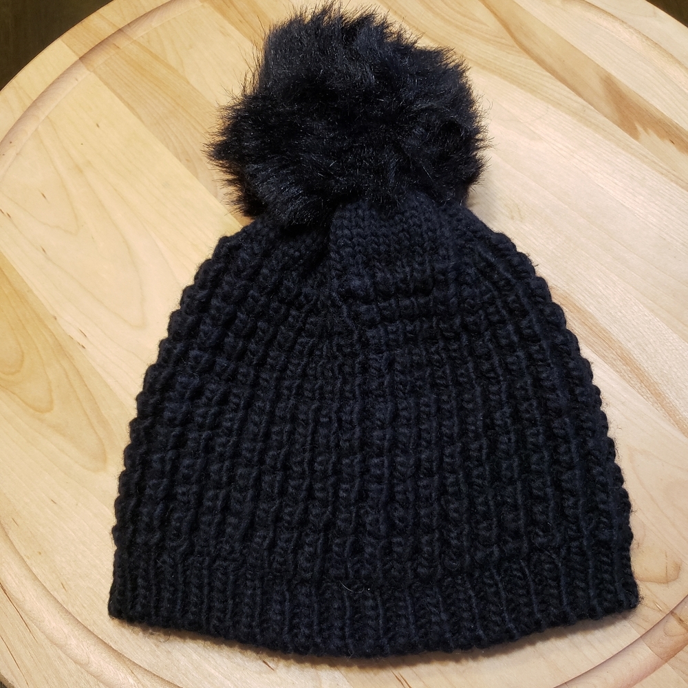 Kyi Kyi Faux Fur Pompom Beanie